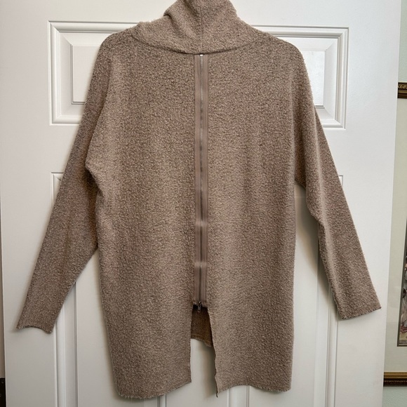 Soft surroundings, woman’s cowl neck, longsleeve sweater, small and taupe. - Picture 2 of 3